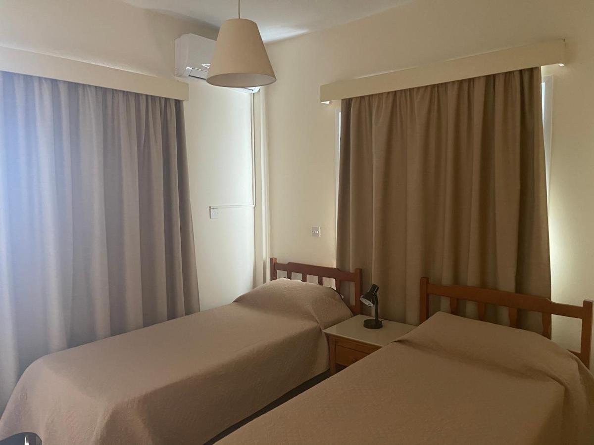 Terpsithea Apartments 아이아 나파 외부 사진