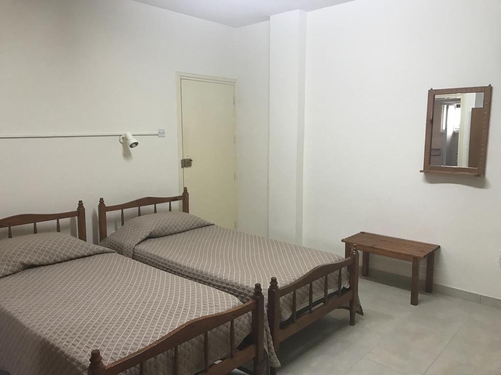 Terpsithea Apartments 아이아 나파 외부 사진